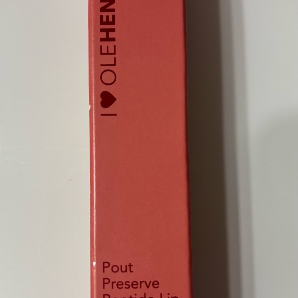 NWT Ole Henriksen Pout Preserve Lip Treatment - Strawberry Sorbet